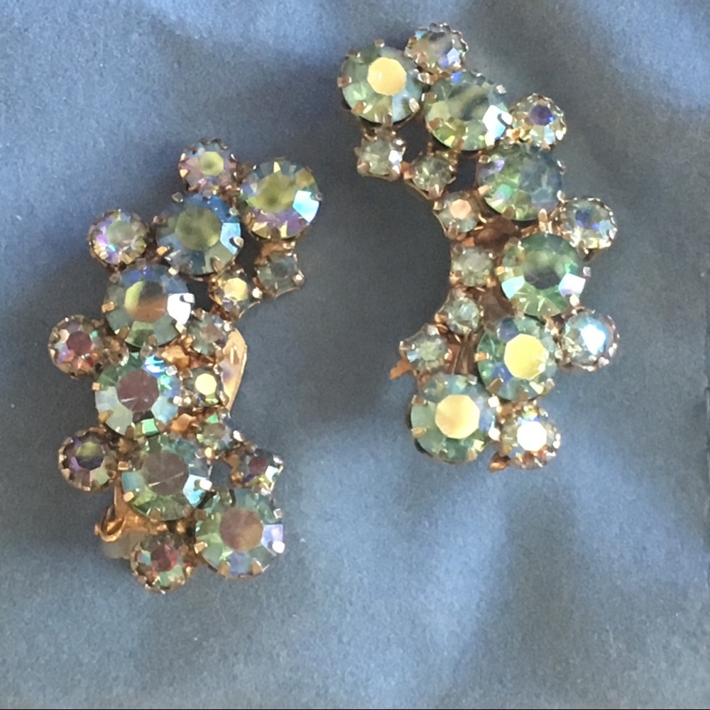 Vintage rhinestone clip earrings aurora borealis